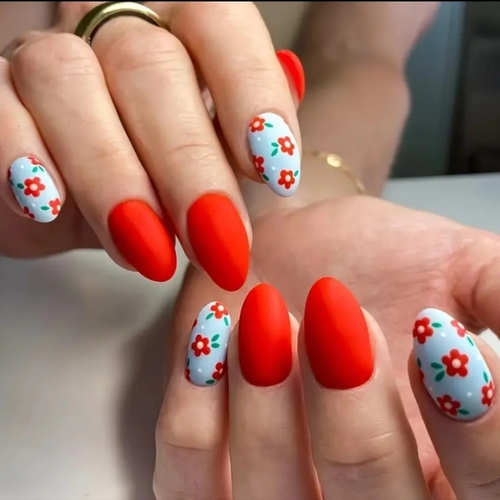 24 Pieces Fake Press On Nails